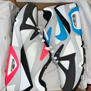 Nike Air Structure OG size 11.5 Mens sneakers. NEW never been worn.